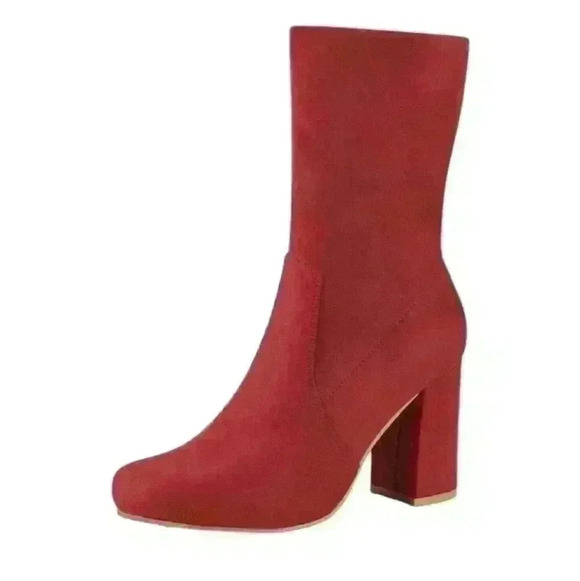 - Women's red ankle bootie - Picture 1 of 3